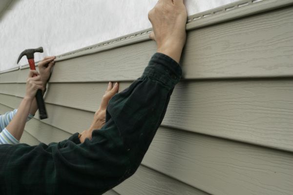 Insulated Siding Installation in Blaine