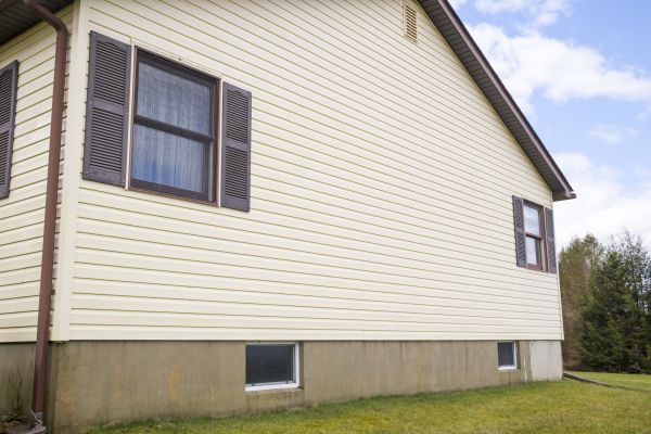 Dutch Lap Siding Repair in Blaine