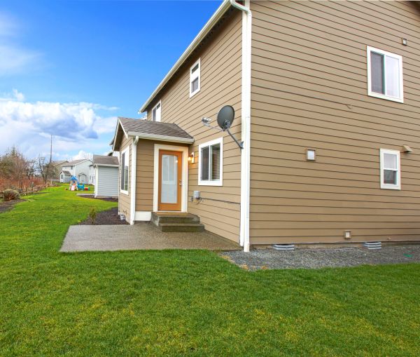 Clapboard Siding Repair in Blaine
